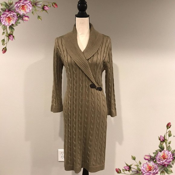 Calvin Klein Dresses & Skirts - Calvin Klein long sleeve v-neck Knit Sweater Dress